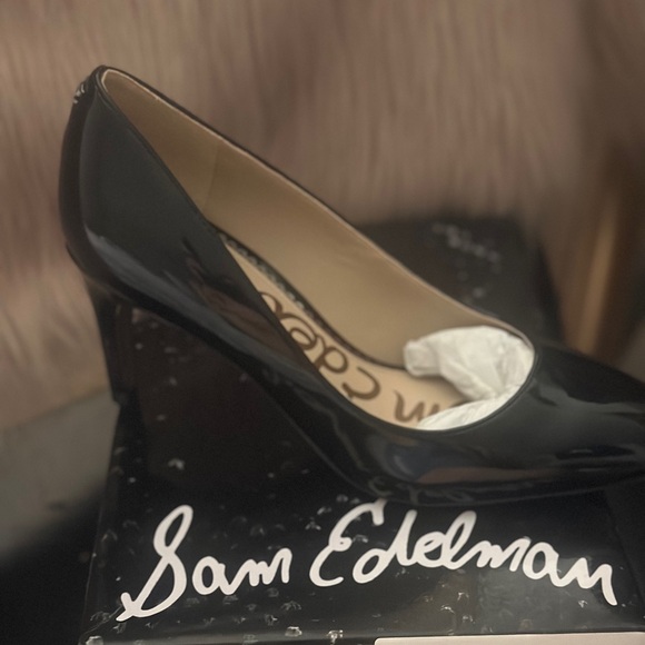 Sam Edelman size 6w patent leather pump: approx 3 in. New with box - Picture 7 of 9